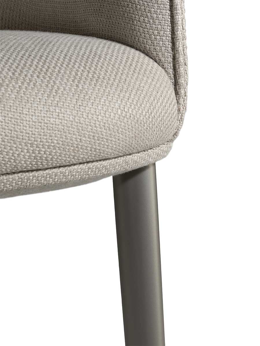 poltrona frau archibald dining chair
