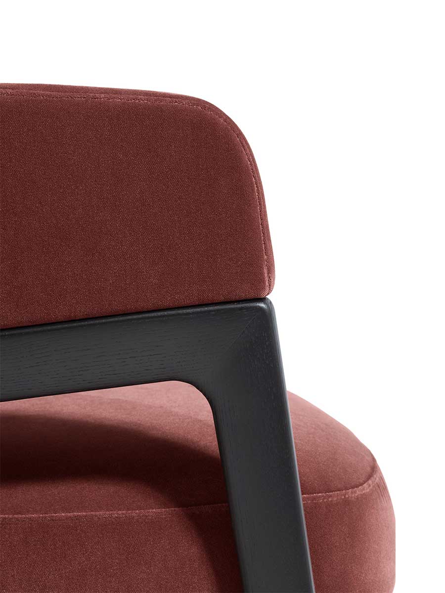 poltrona frau duo lounge chair