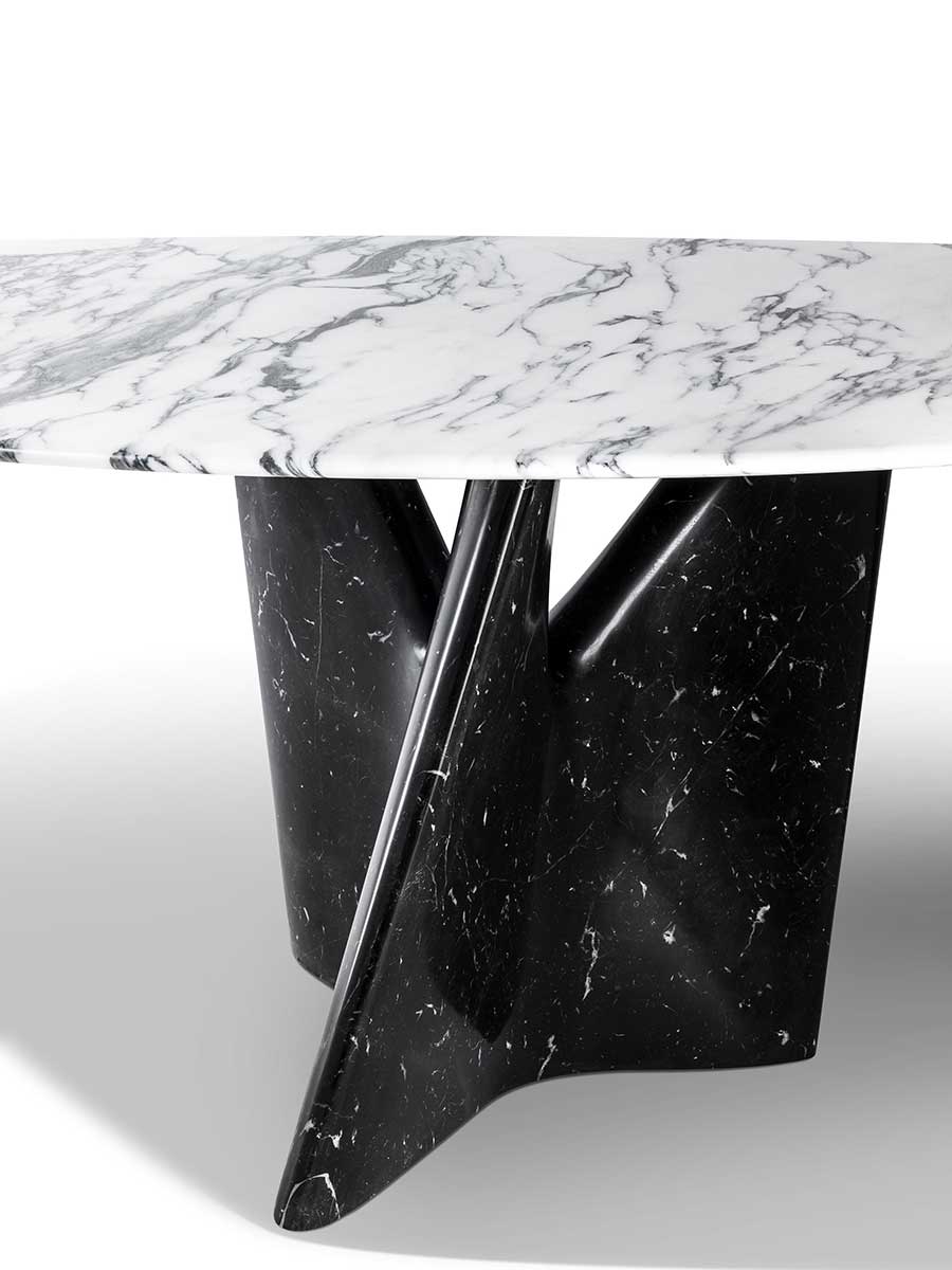 Infinitamente Table
