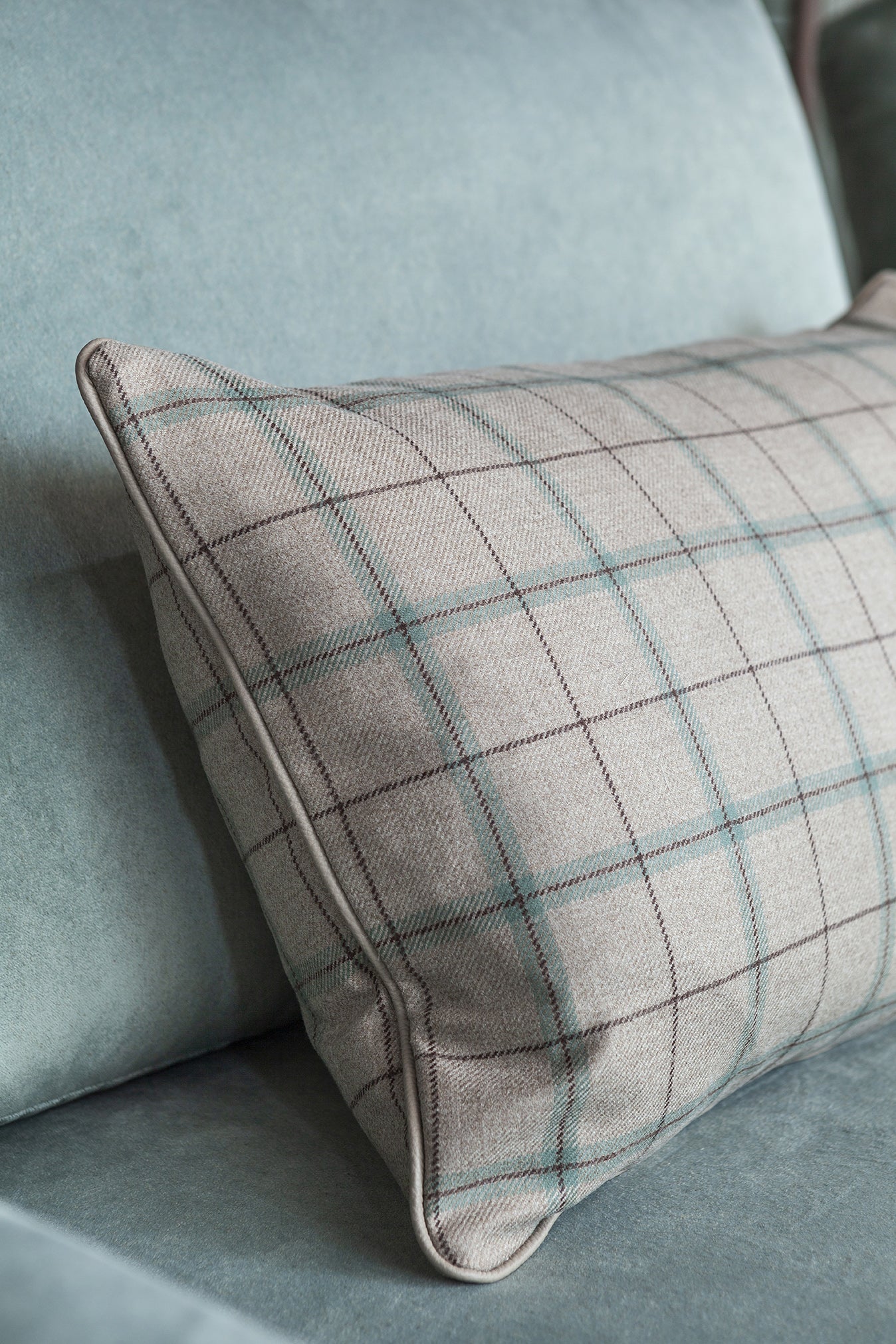 poltrona frau loro piana decorative cushions