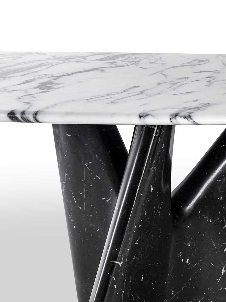 Infinitamente Table