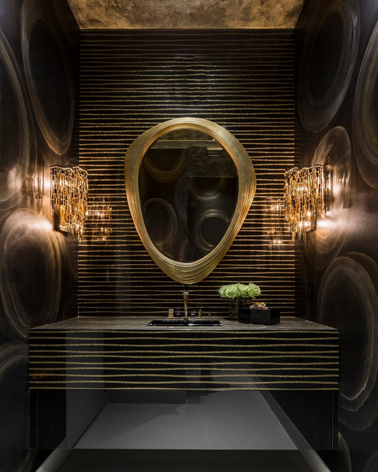 Arthur Wall Lamp