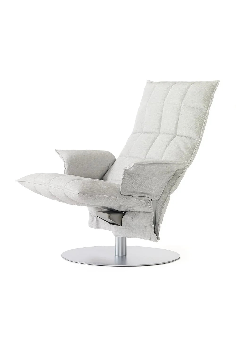 Wide Swivel k chair with plate base