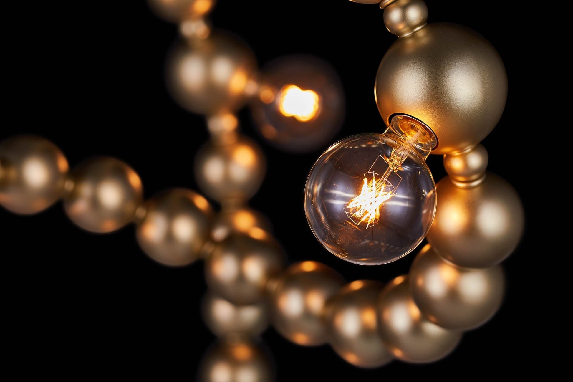 Bella Chandelier Vertical