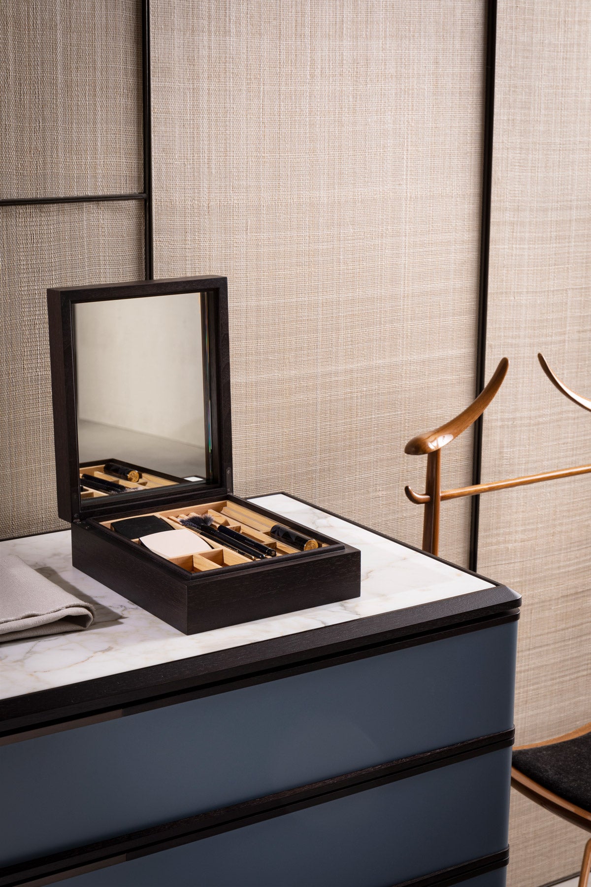 Make-Up Box