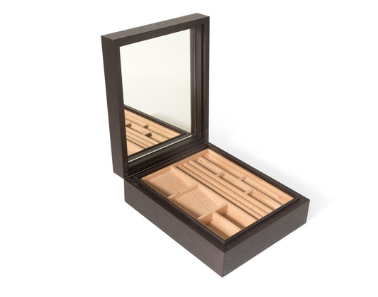 Make-Up Box