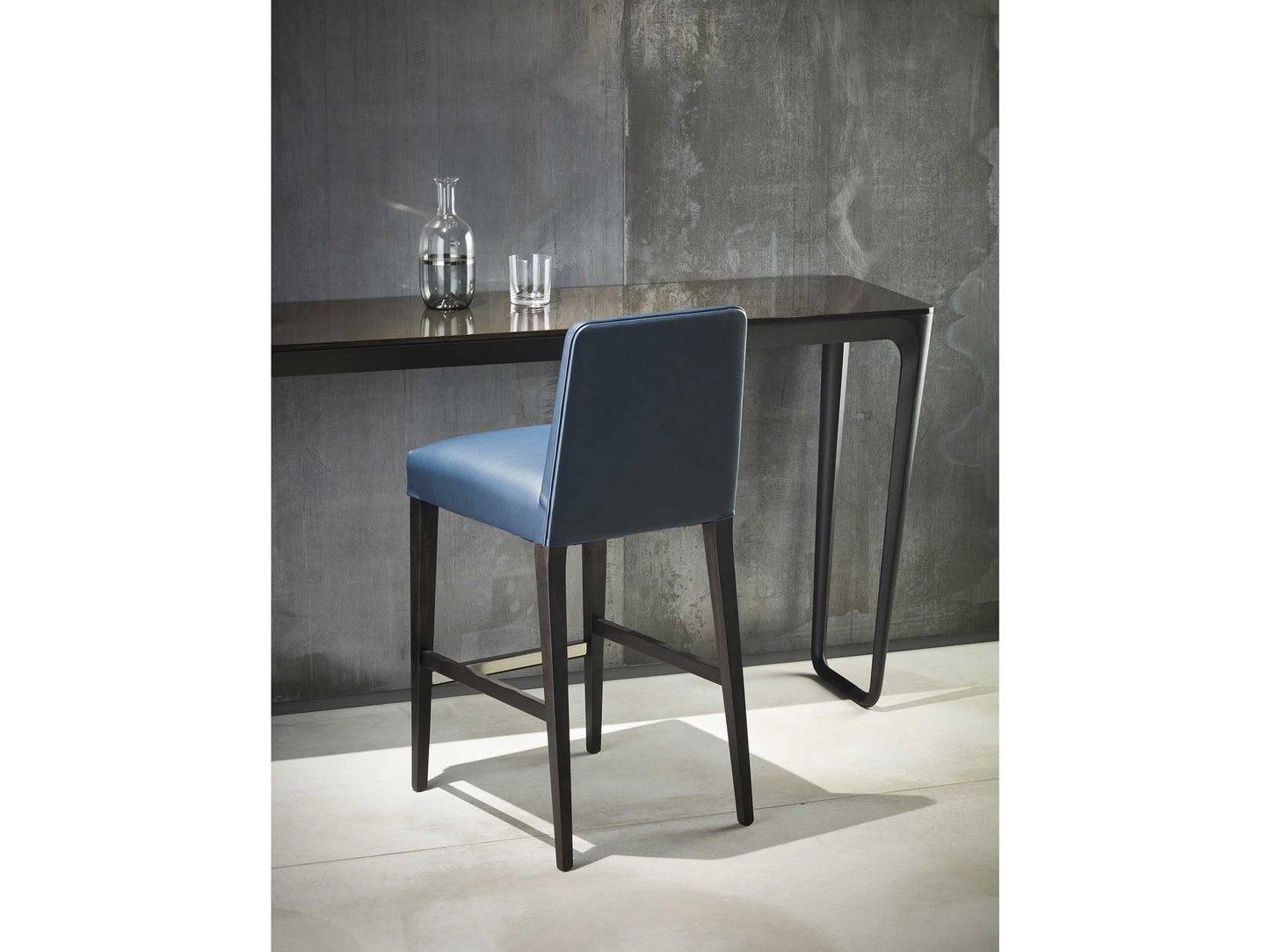 Classic Stool