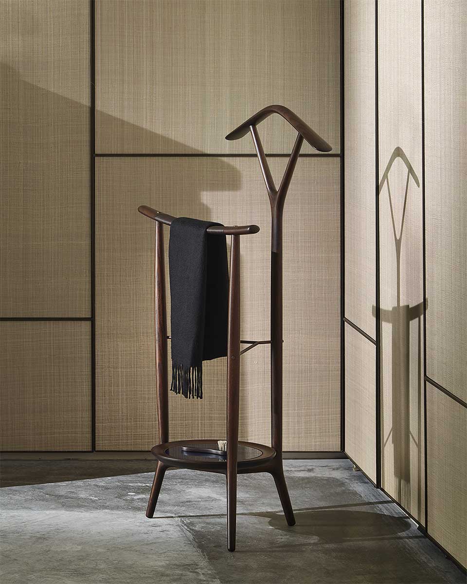 Duo Valet Stand