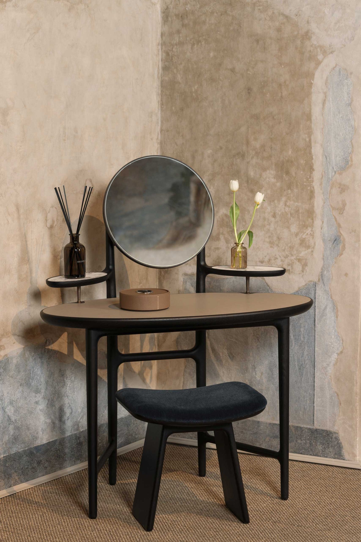 Duo Vanity