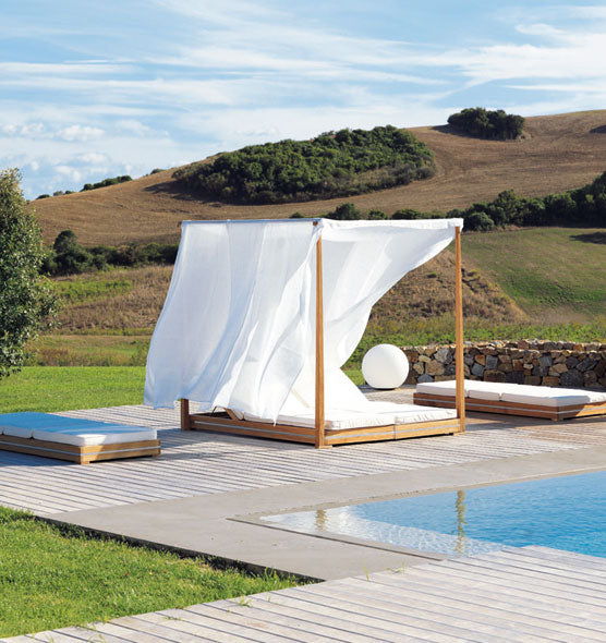 Essenza Lounge Bed