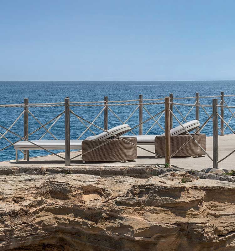 Esedra Sunbed