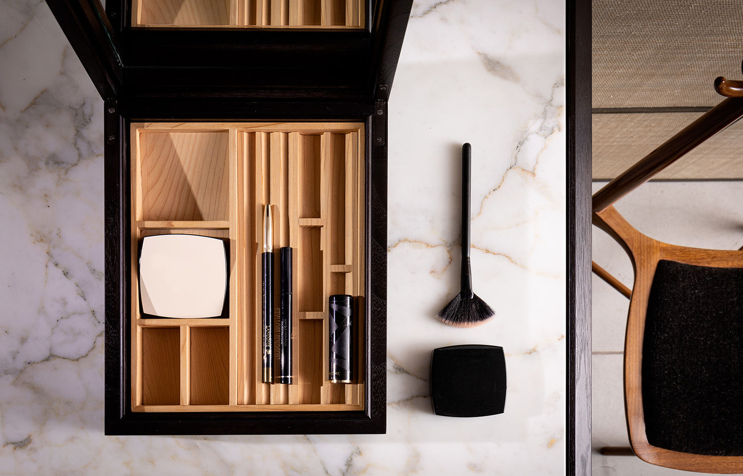 Make-Up Box