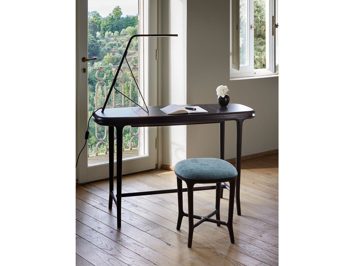 Jun Stool