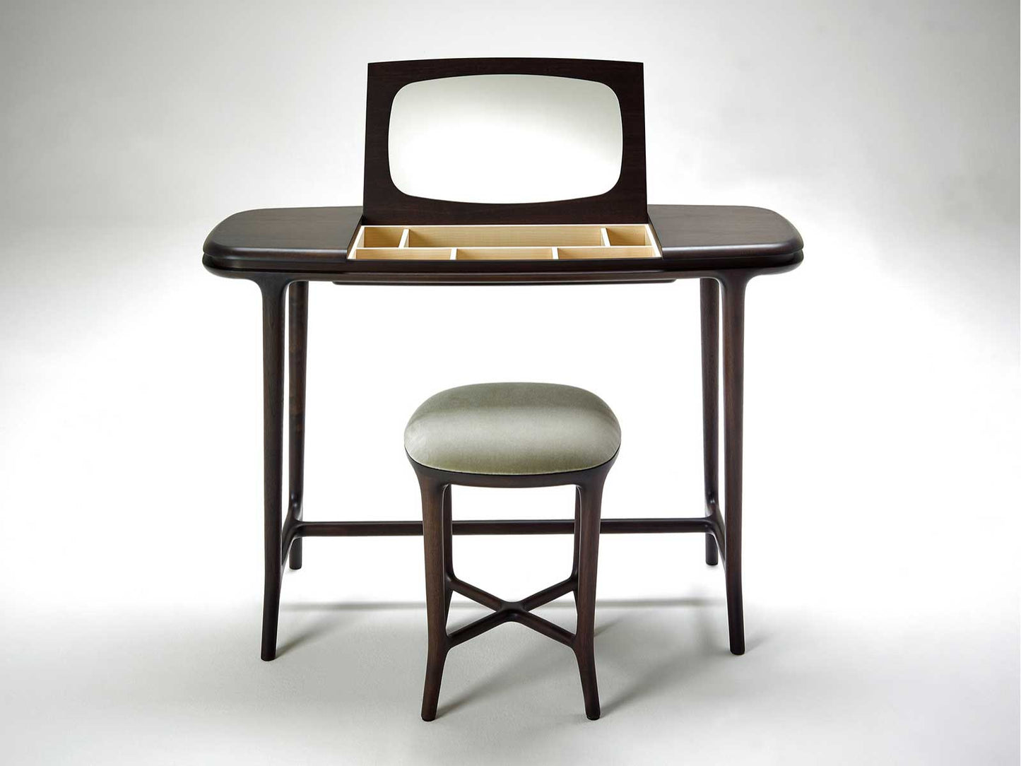 Jun Stool