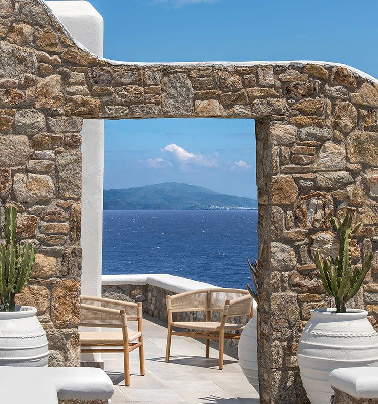Kilt Lounge Armchair