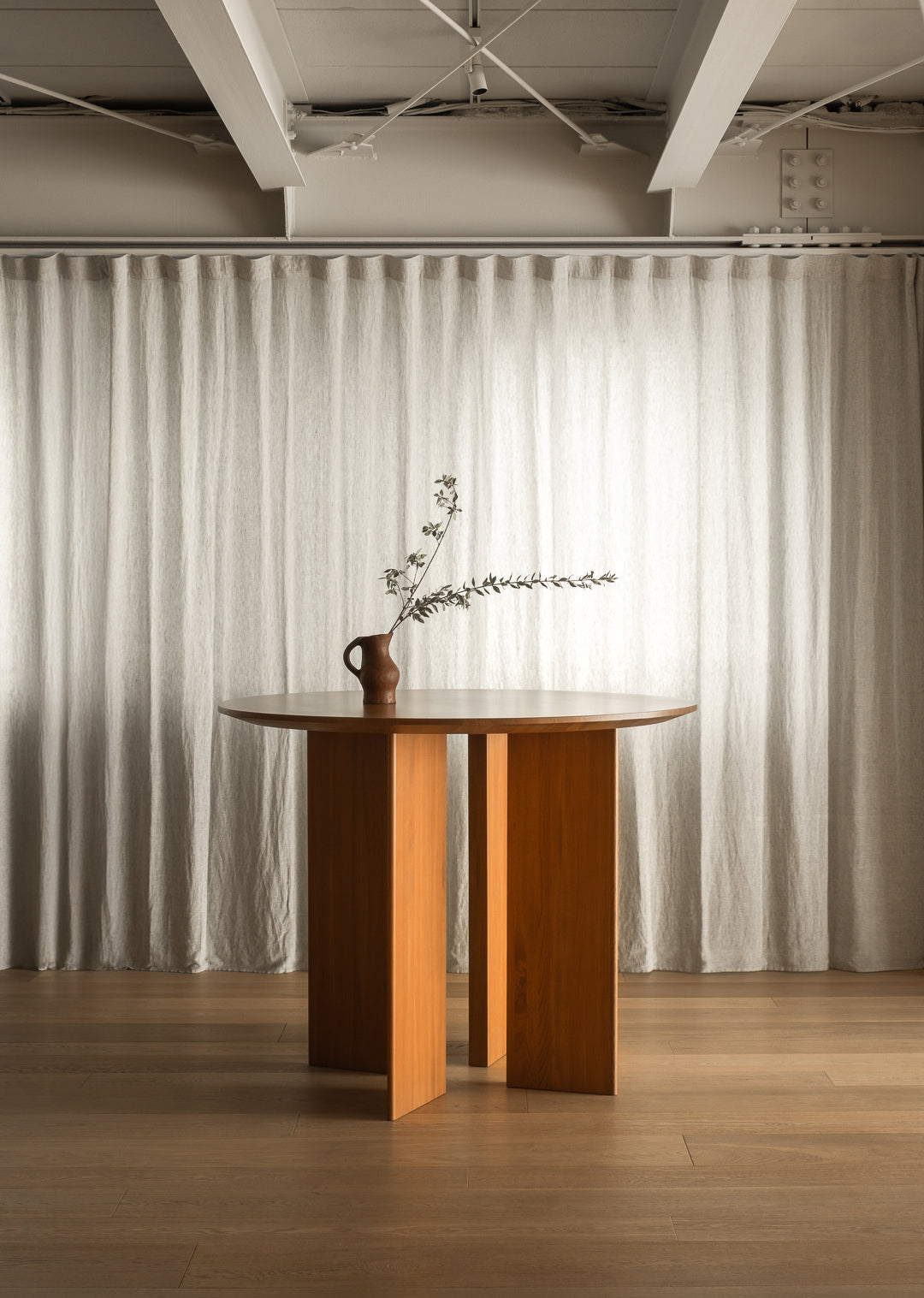 A-HT01 | High Table