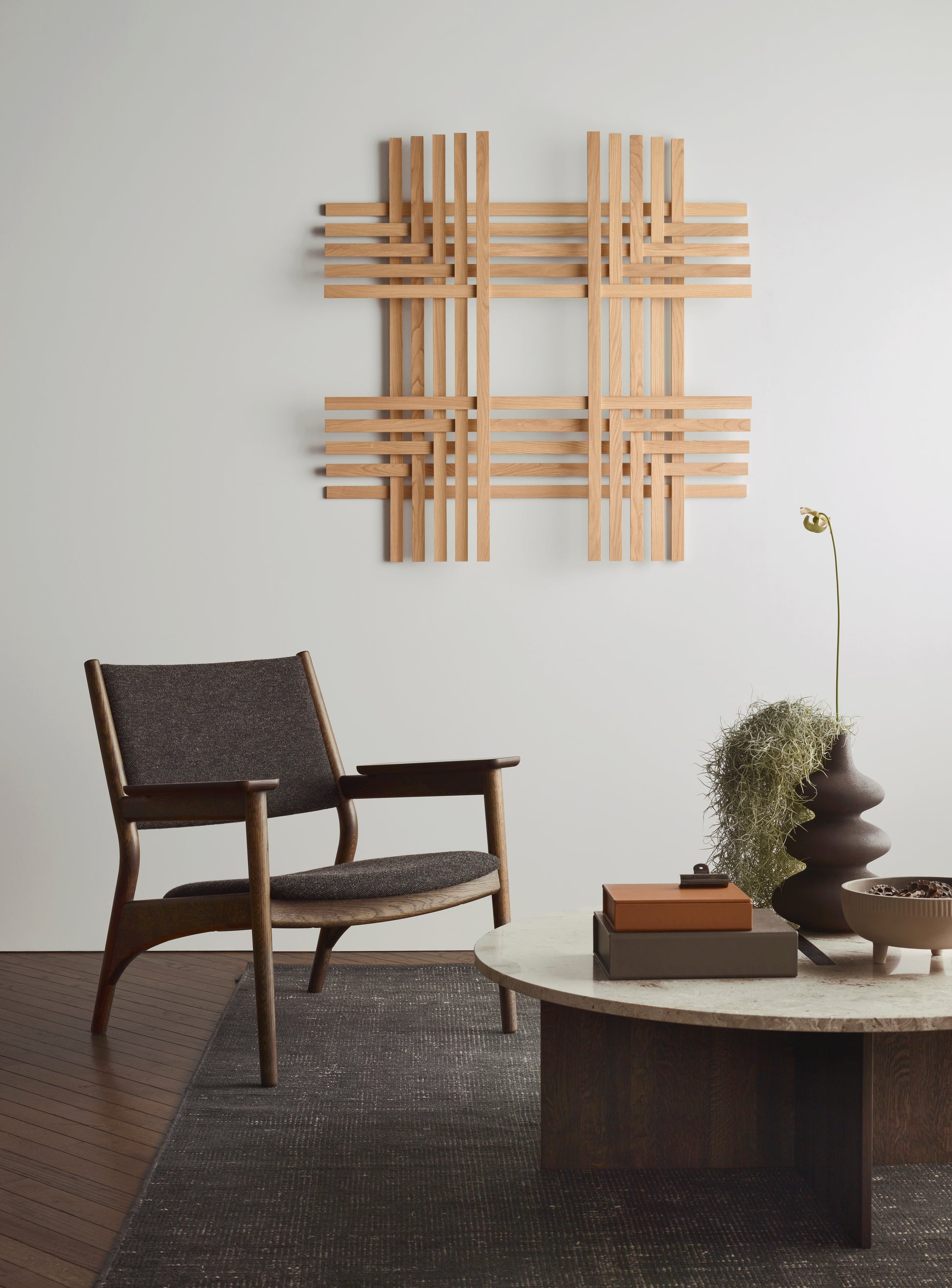 N-LC01 Lounge Chair