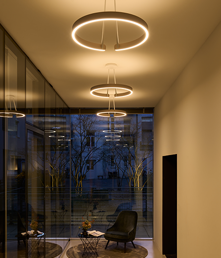 Mito Aura Alta Ceiling Light