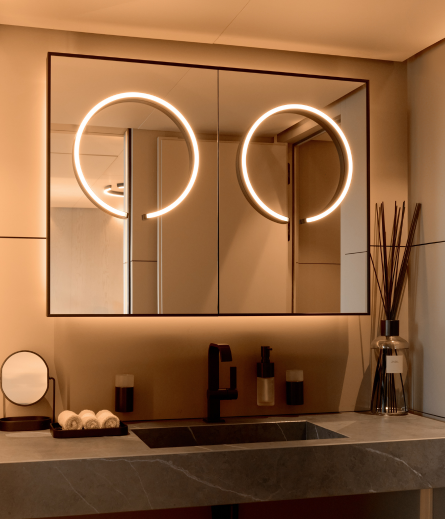 Mito Sfera Su Wall Light