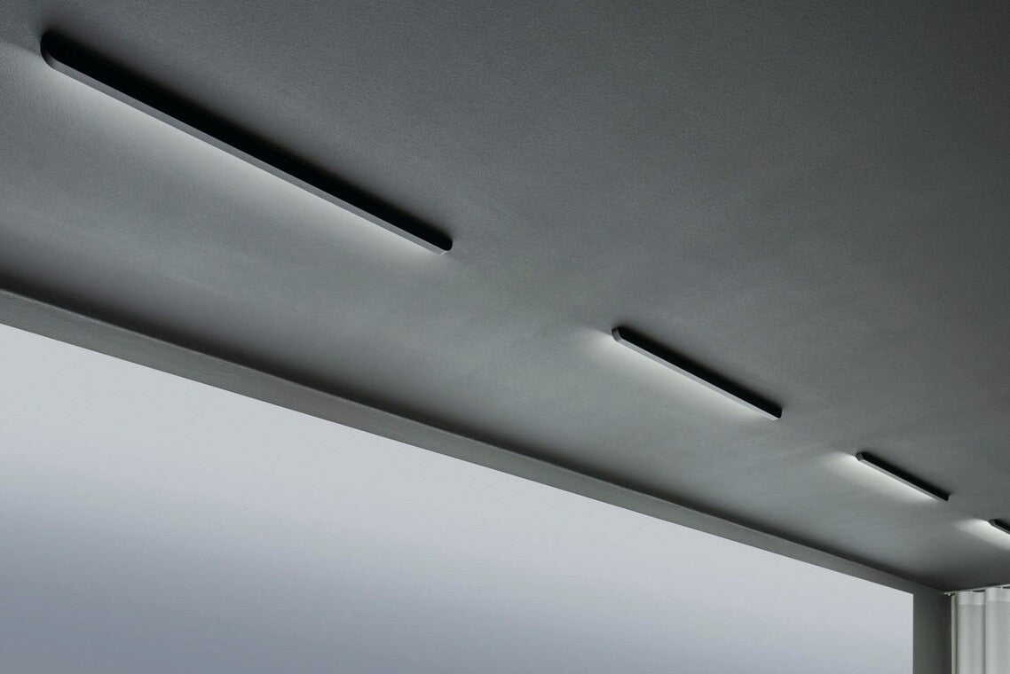 Mito Alto Side Ceiling Light