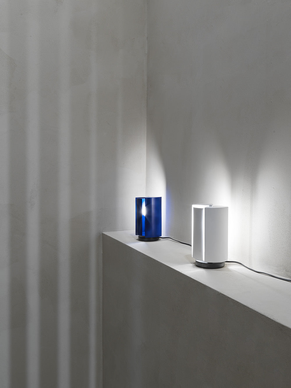 Pivotante À Poser Table Lamp