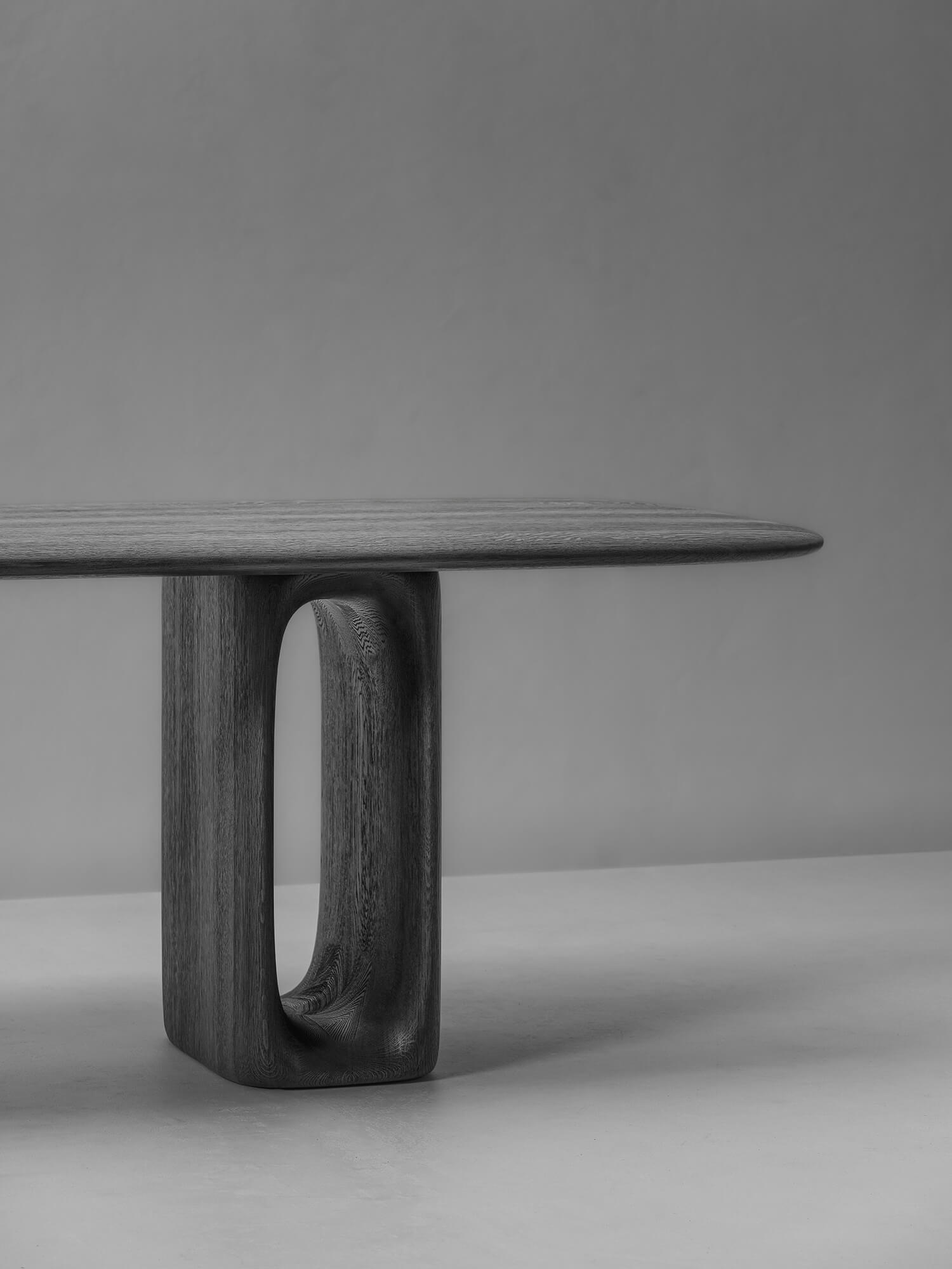 PATINE ∙ DINING TABLE RECTANGULAR