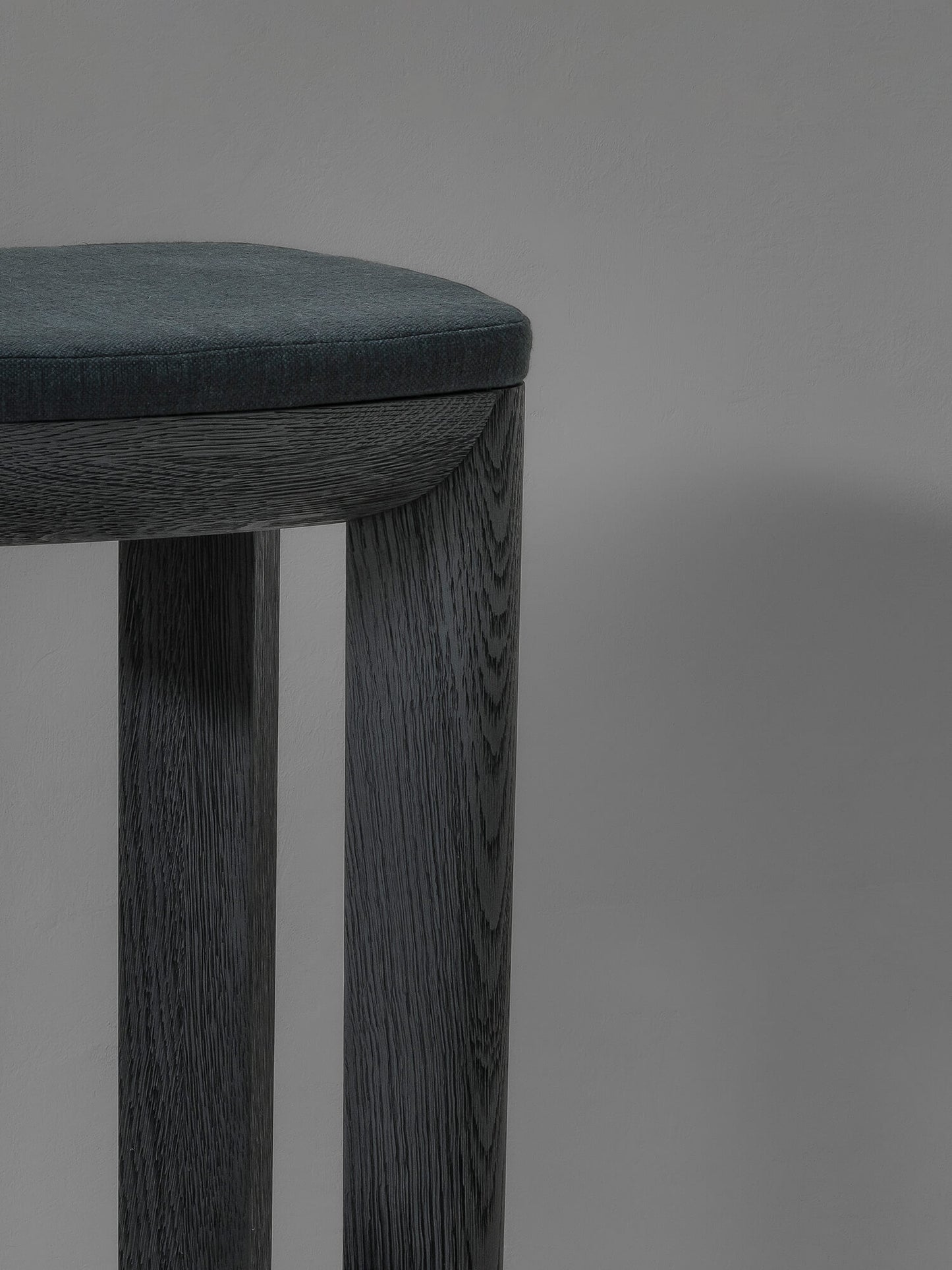 SYMBIOSIS ∙ COUNTER STOOL