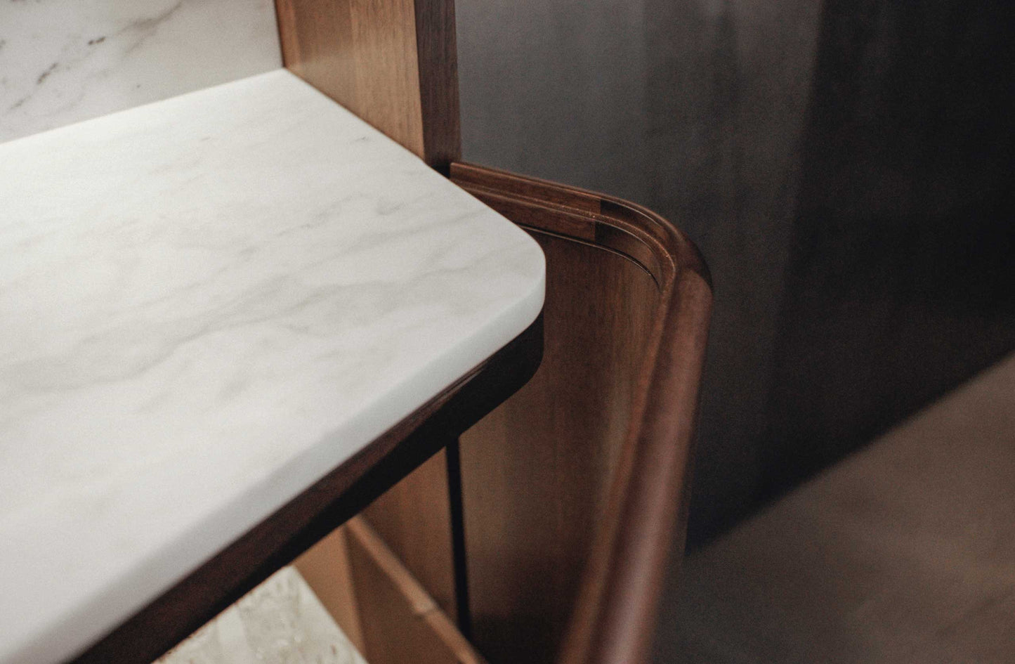 Skilful Credenza