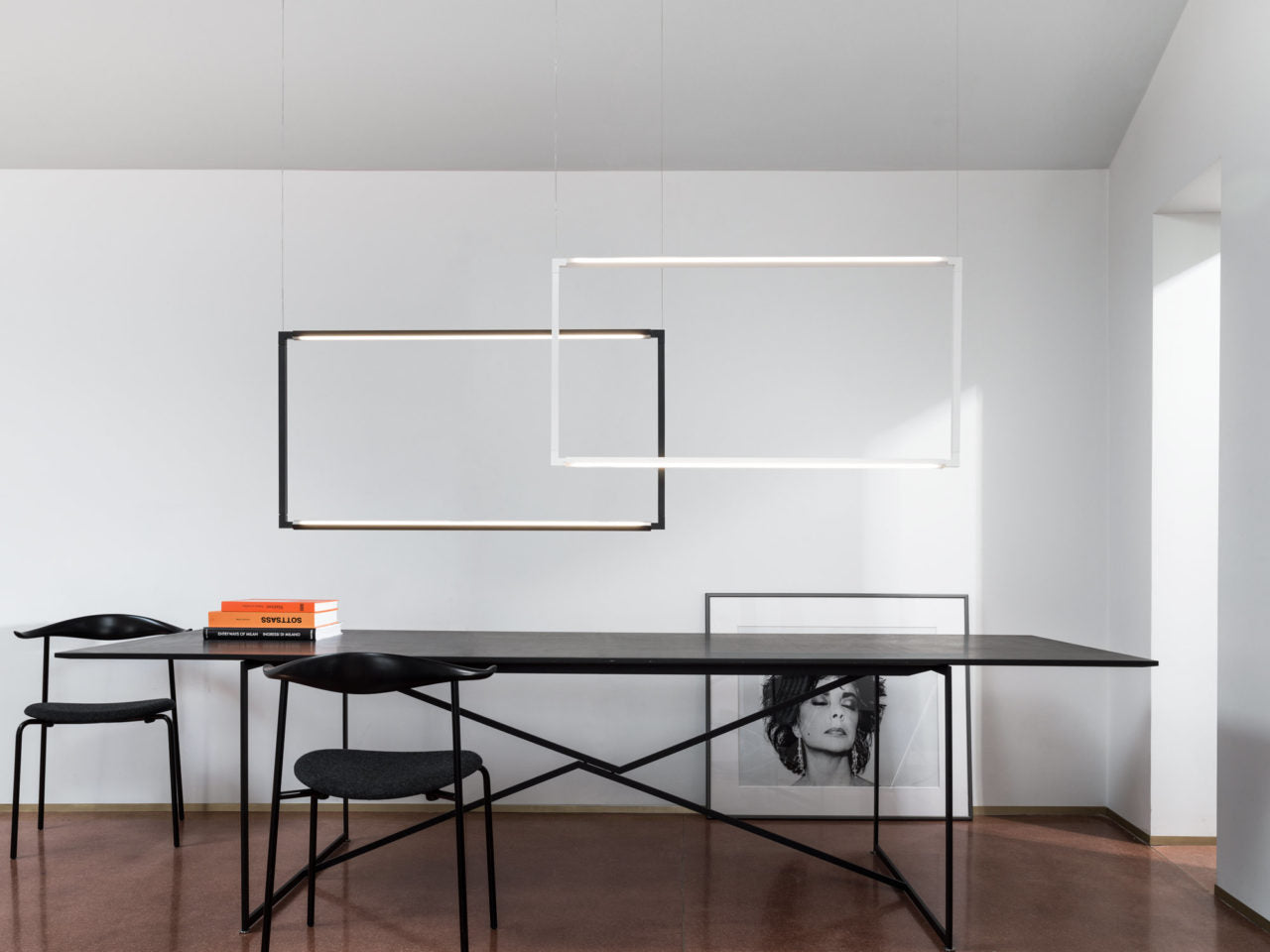 Spigolo Pendant Vertical Ceiling Light