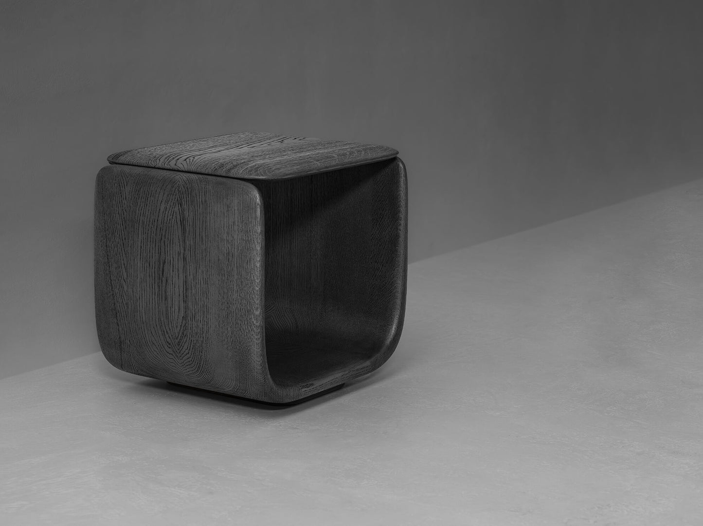 TENERE ∙ SIDE TABLE