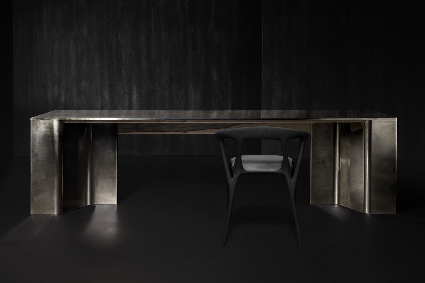 Time Dining Table
