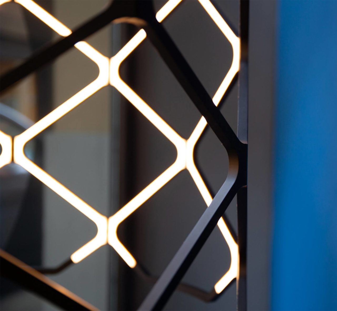 Titia Ceiling Light