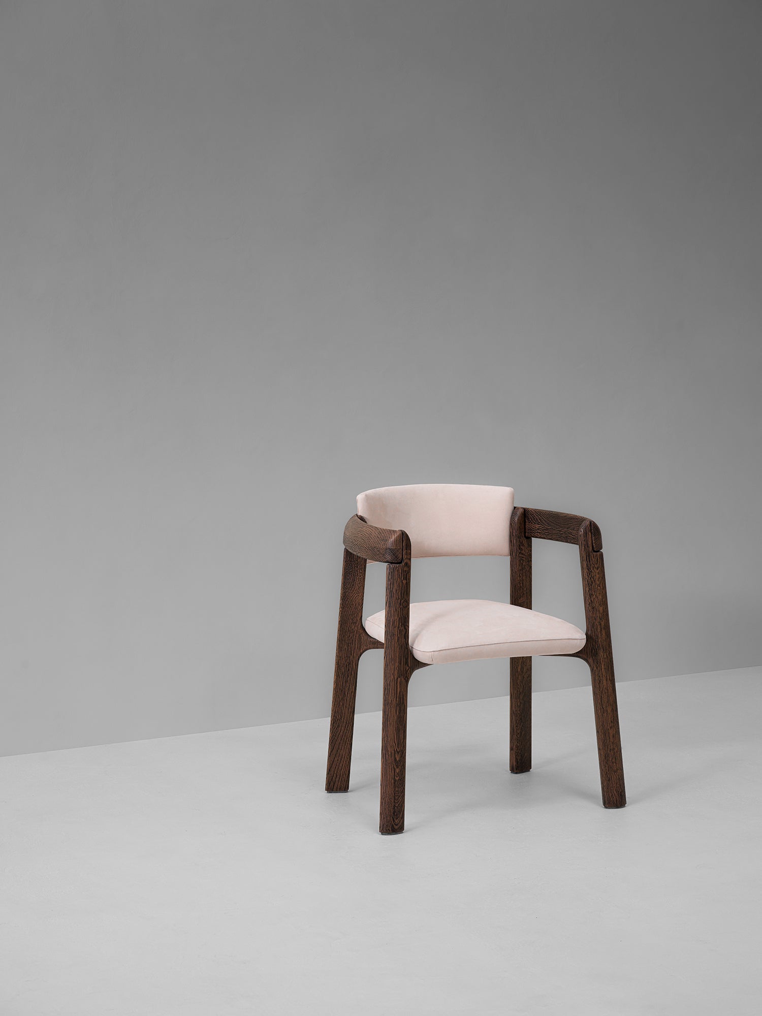 VIU ∙ DINING CHAIR WITH ARMRESTS
