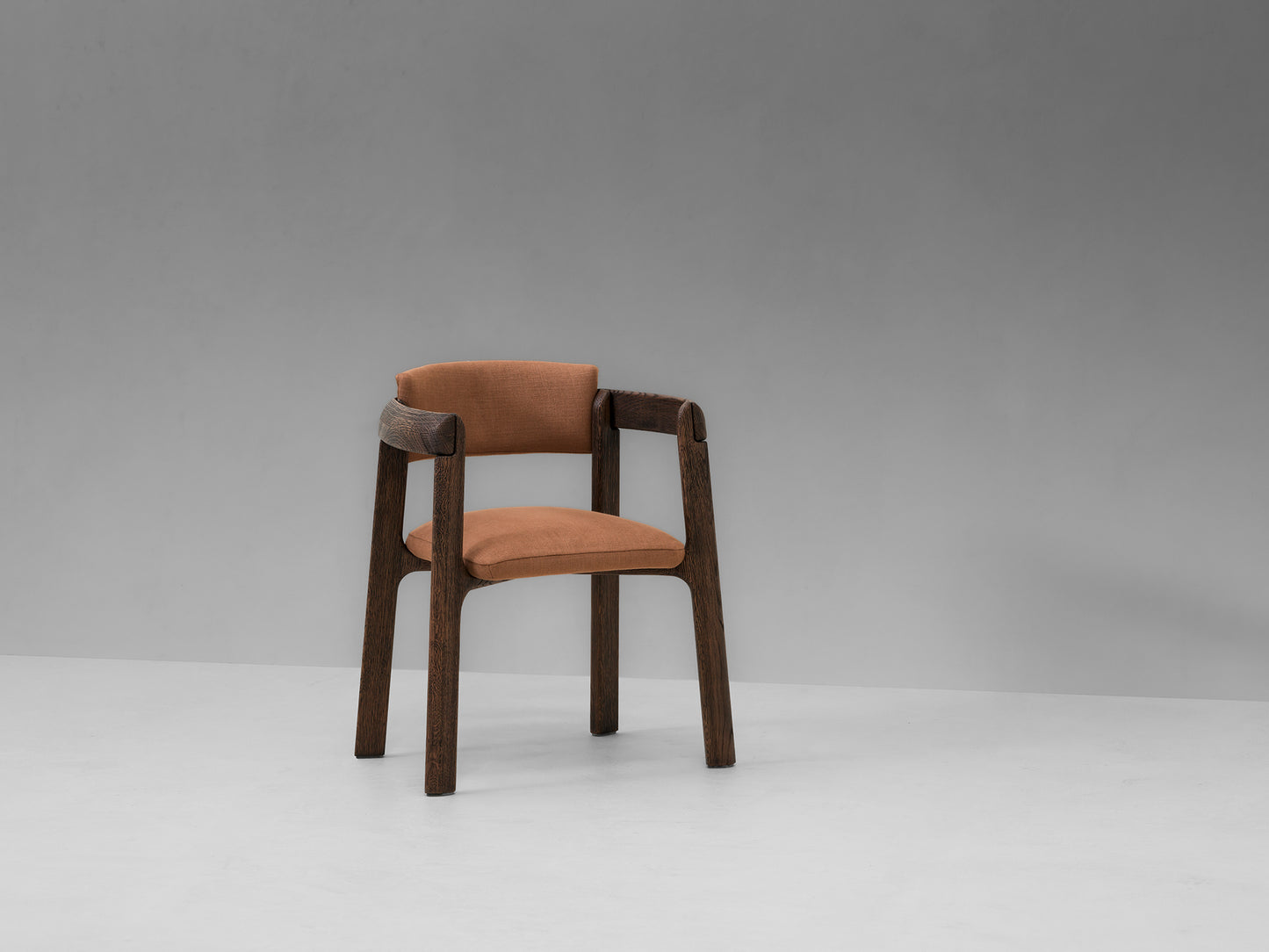 VIU ∙ DINING CHAIR WITH ARMRESTS