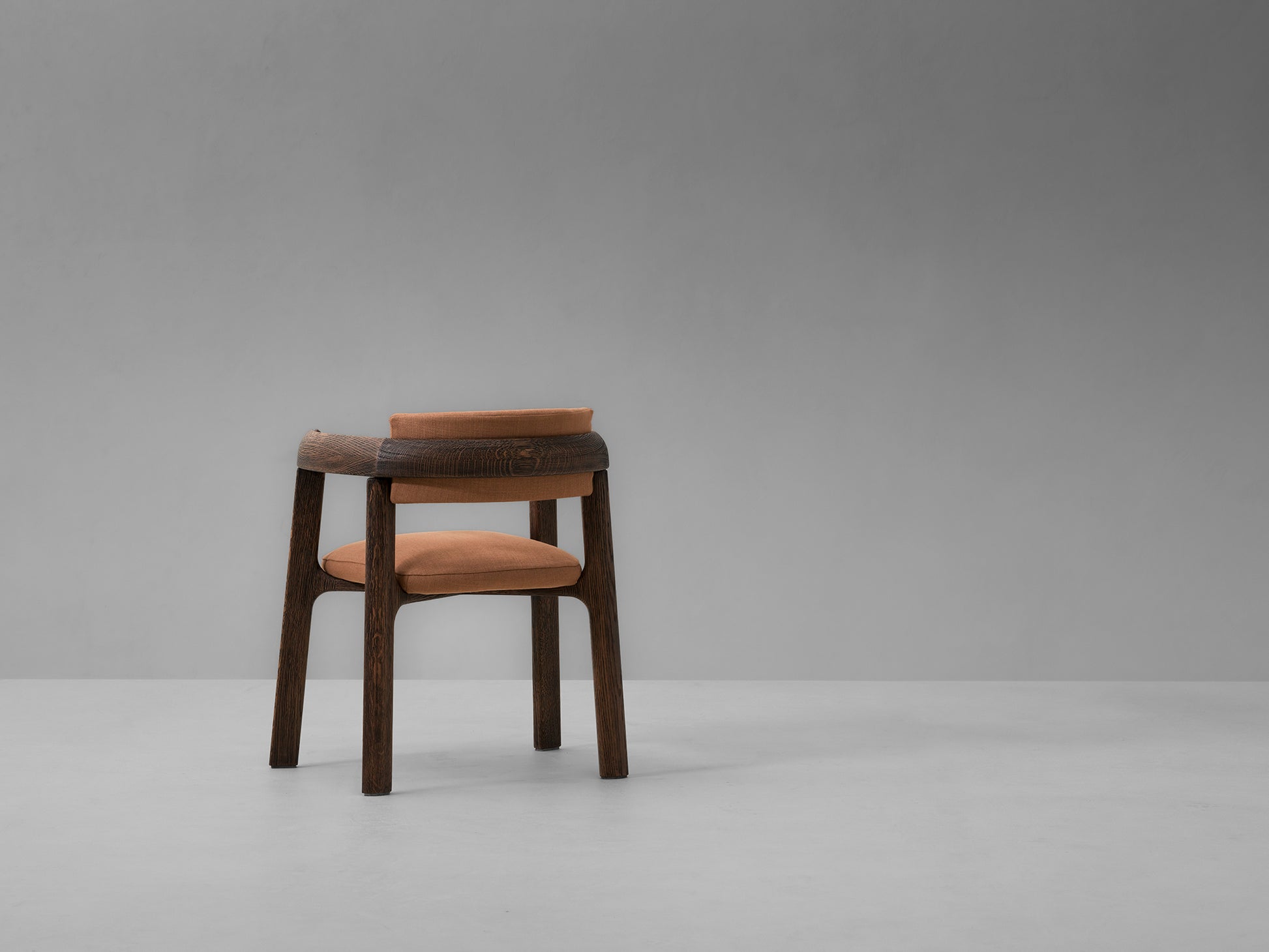 VIU ∙ DINING CHAIR WITH ARMRESTS
