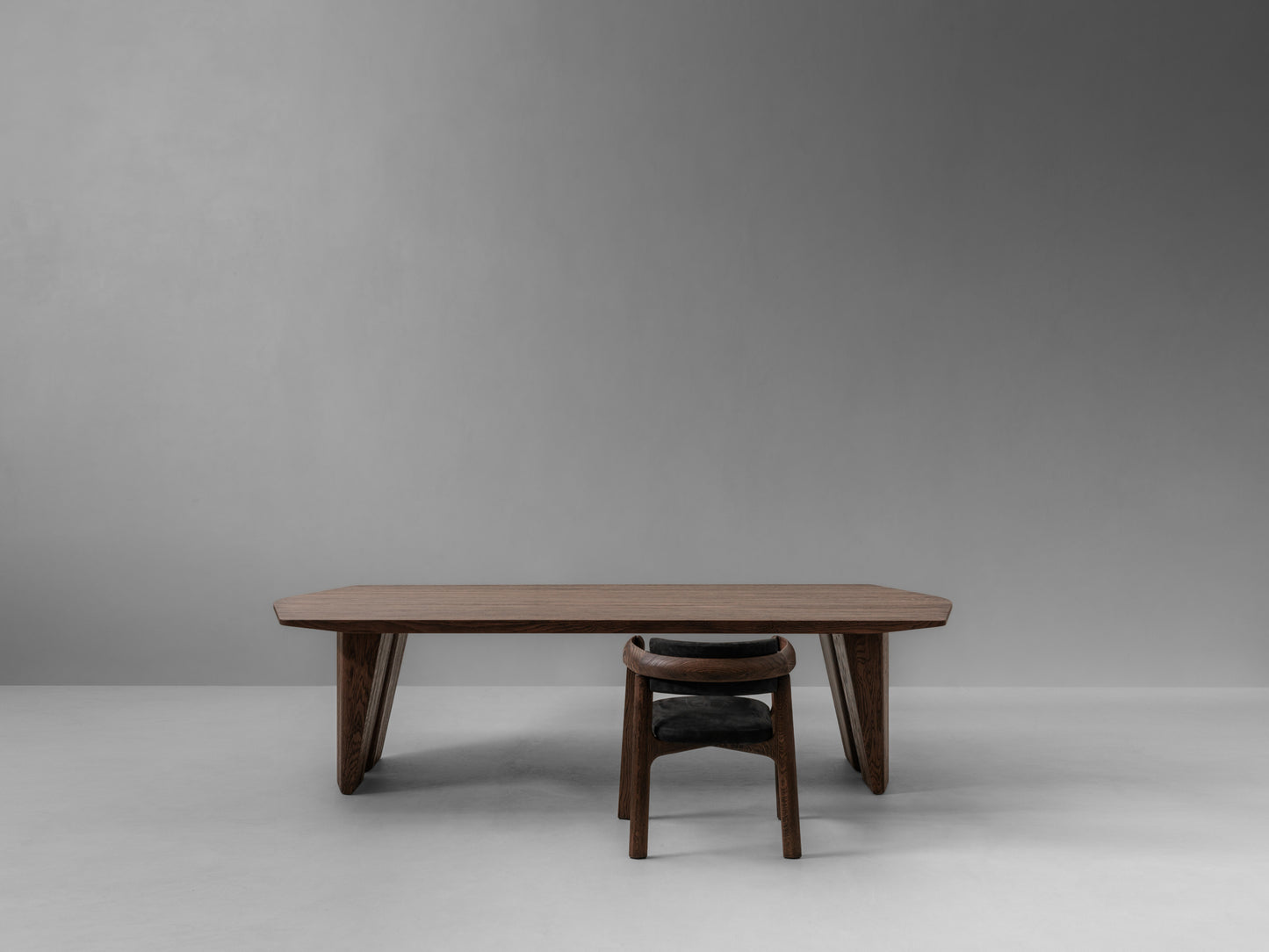 ROMY ∙ DINING TABLE