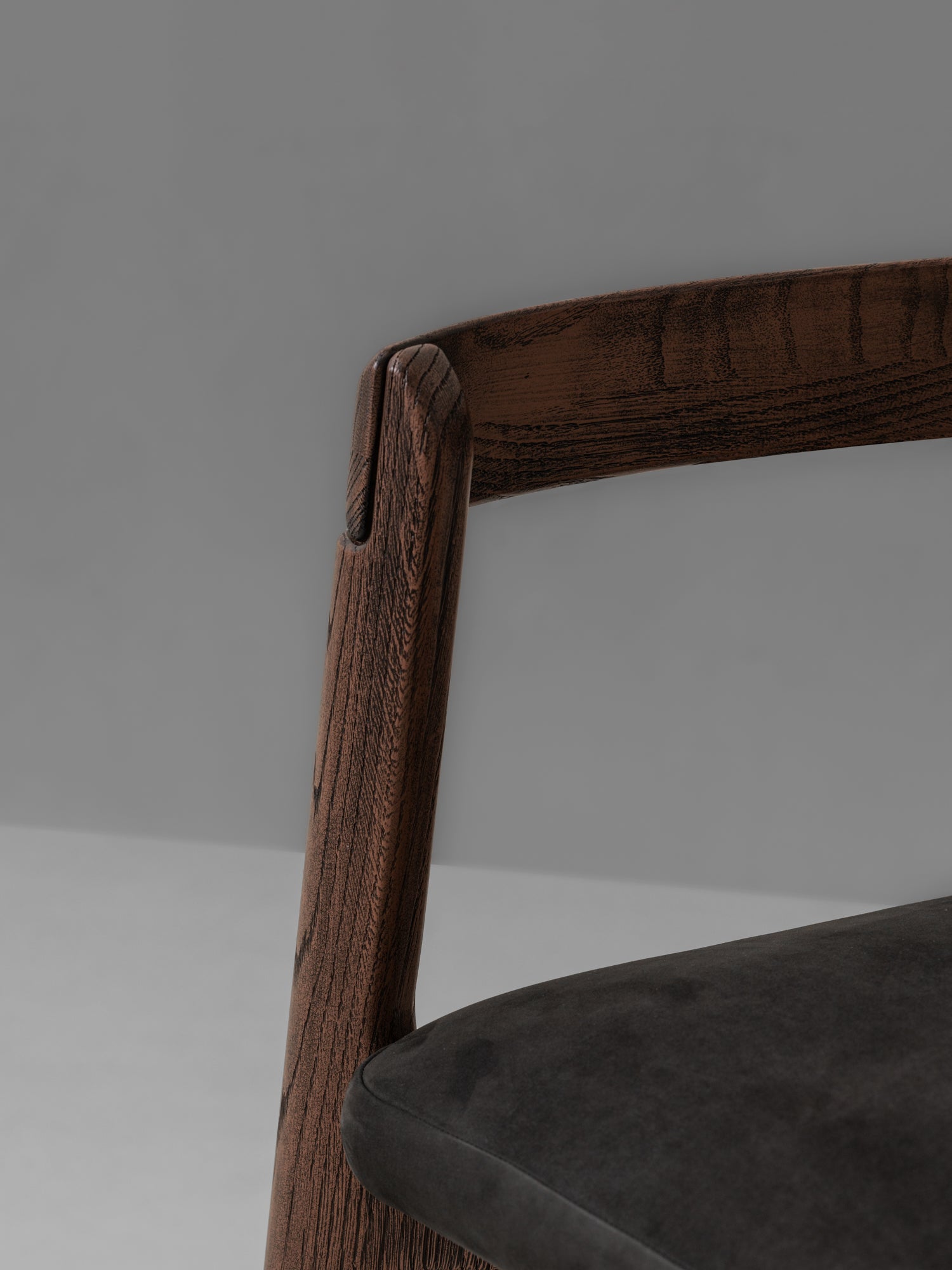 VIU ∙ DINING CHAIR WITH ARMRESTS