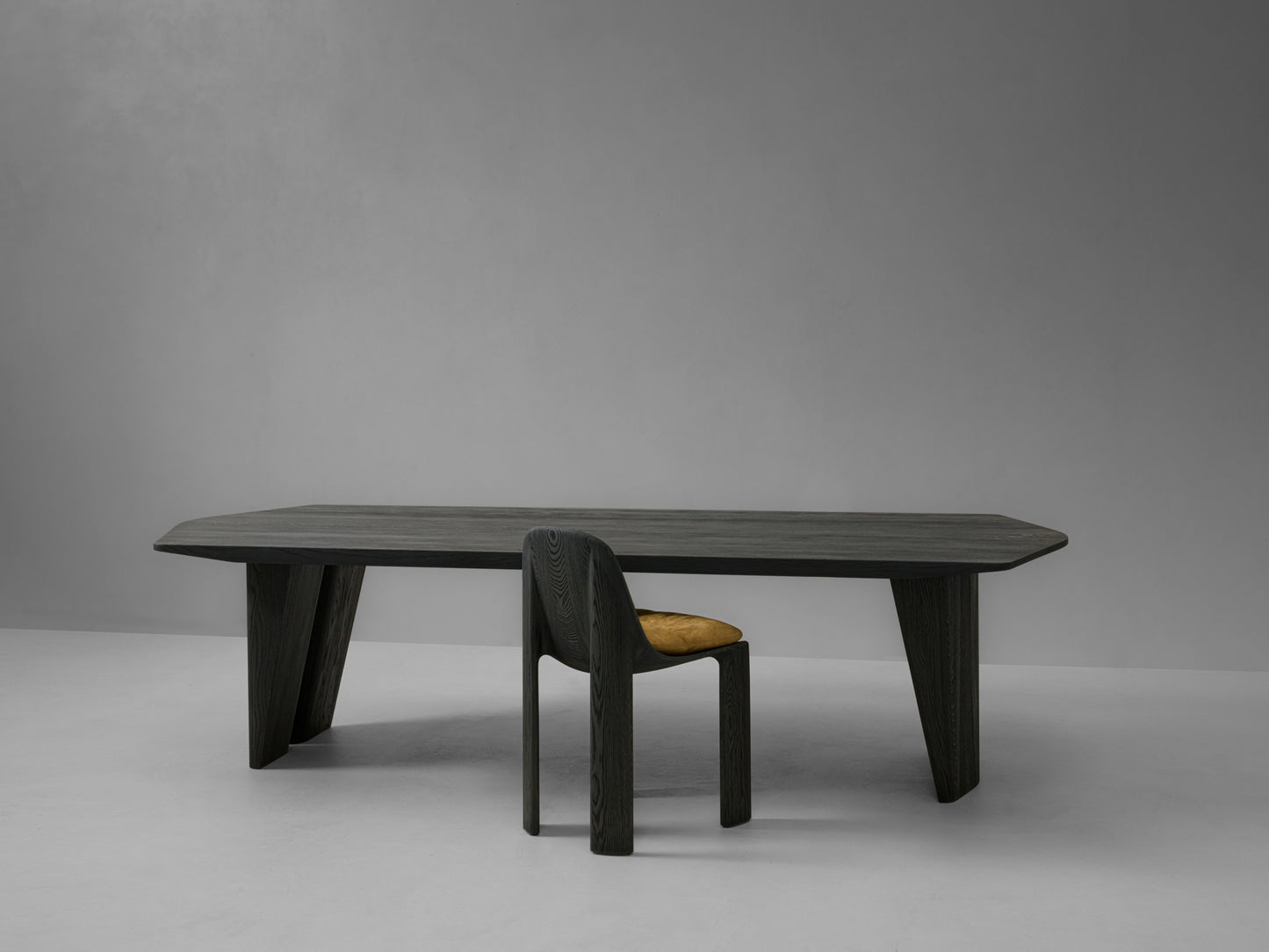 YETI ∙ DINING CHAIR