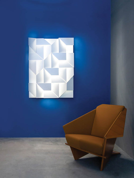 Wall Shadows Grand Wall Light