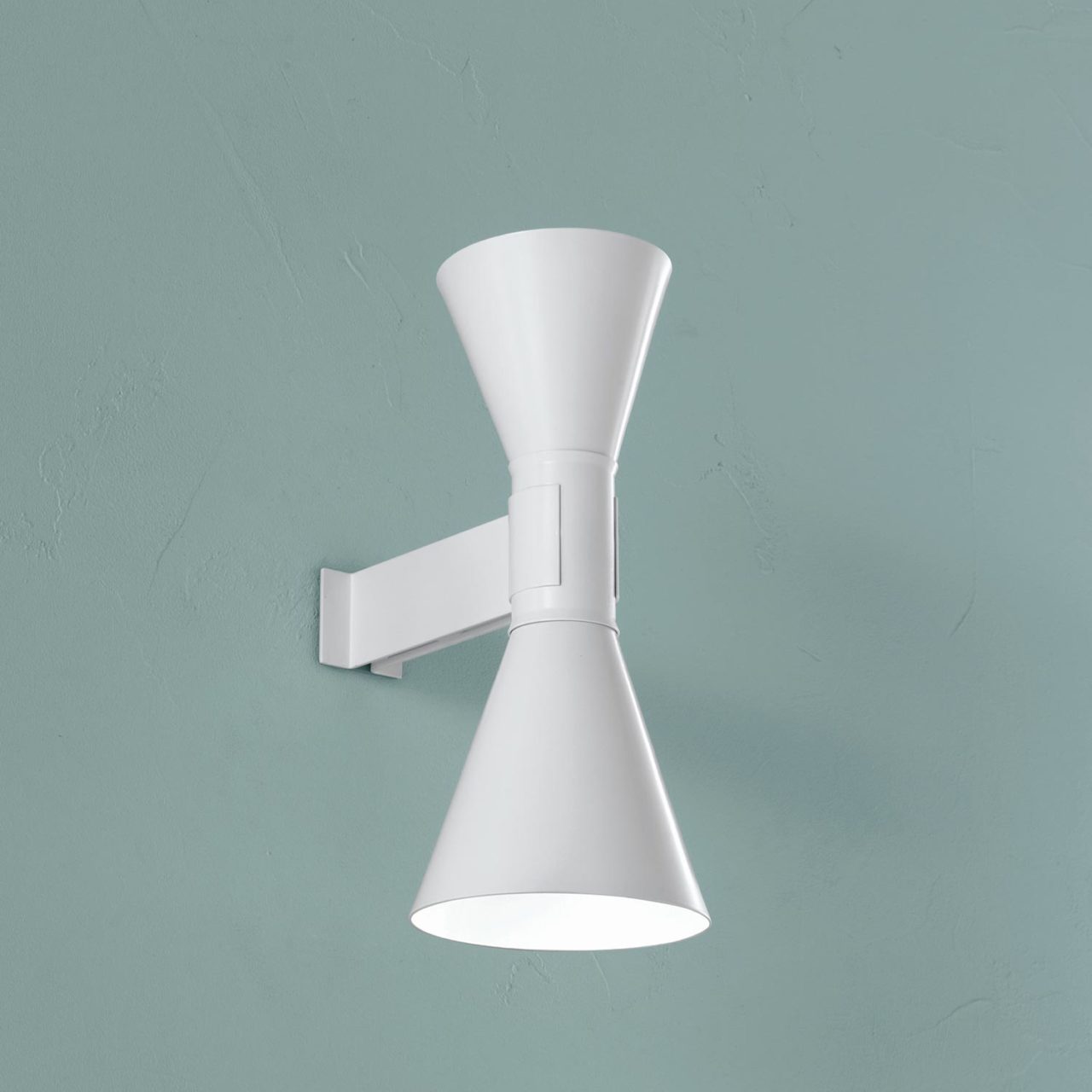 Applique De Marseille Wall Light