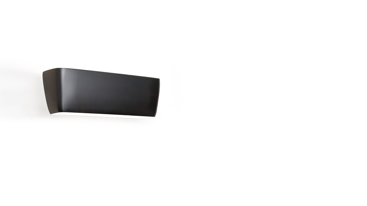 Flaca Wall Light