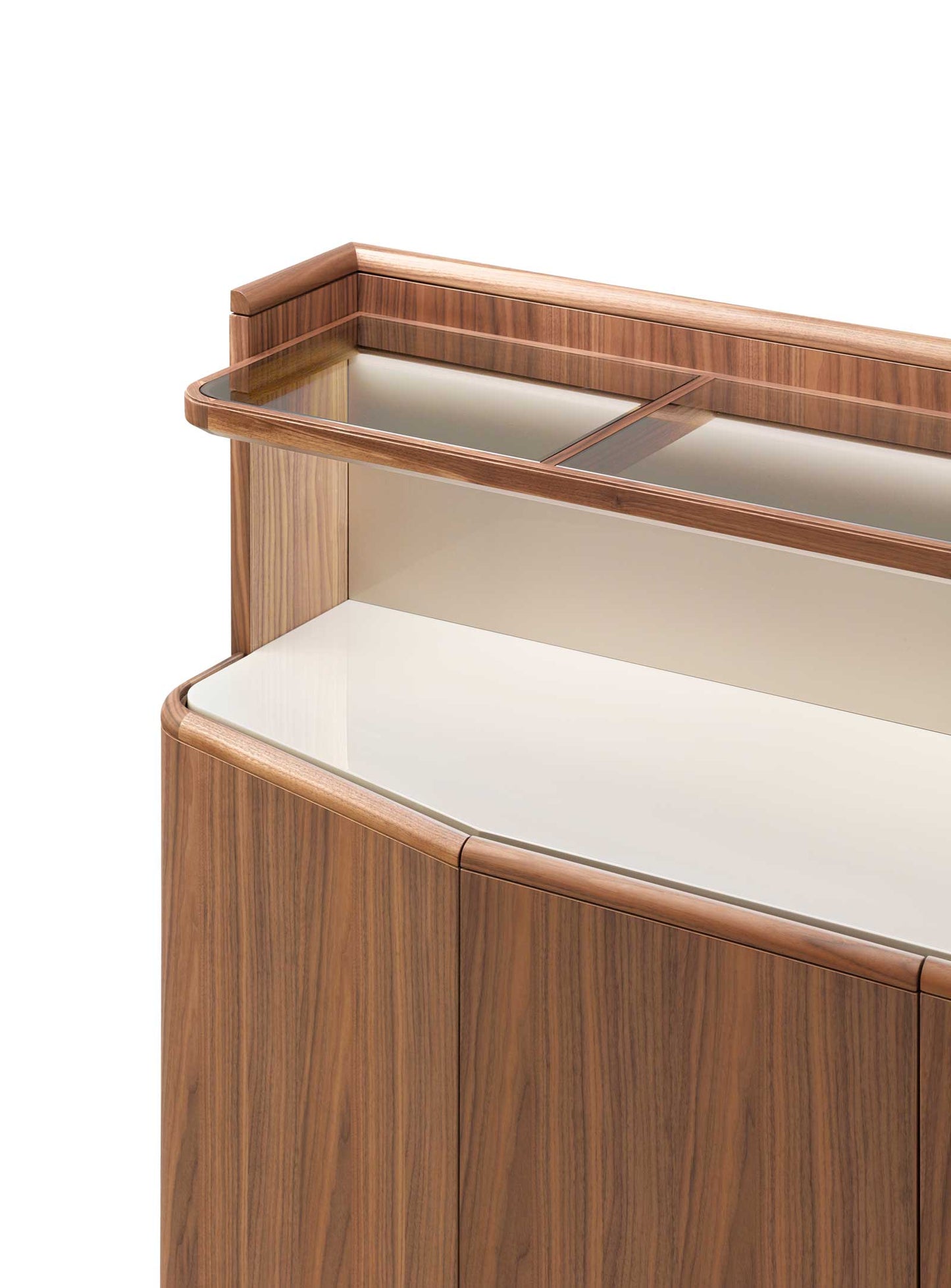 Skilful Credenza