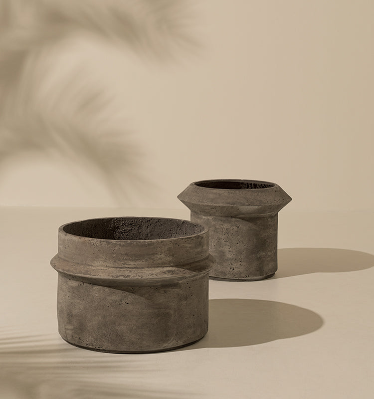 Bulbi Concrete Vase Dahlia