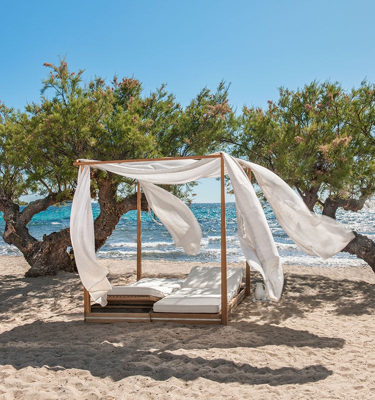 Essenza Lounge Bed