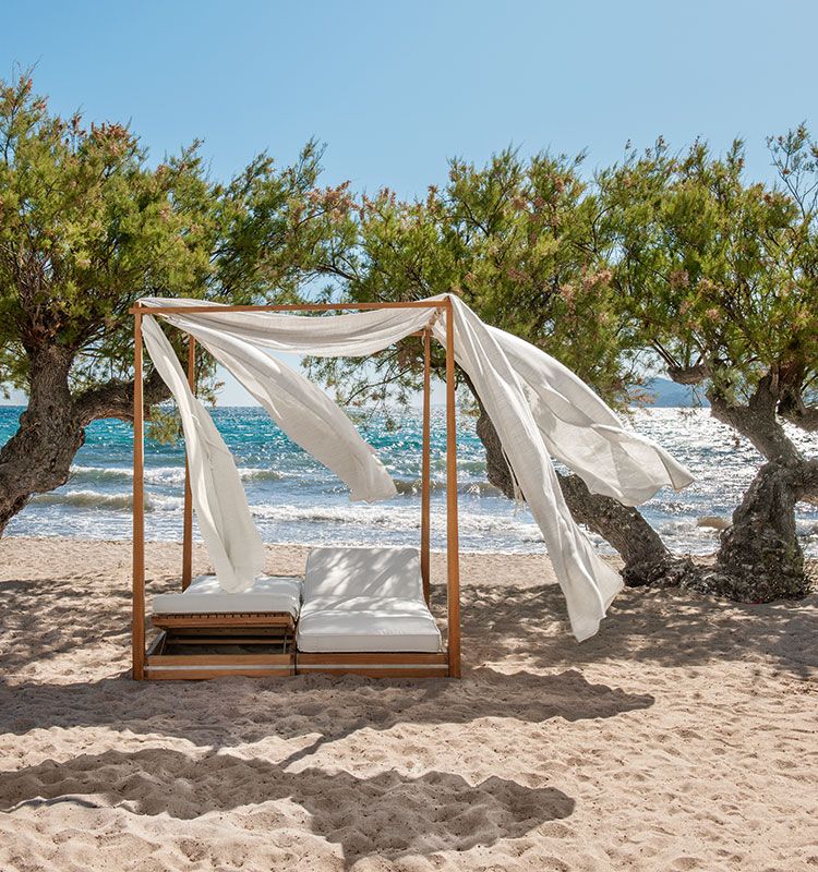 Essenza Lounge Bed