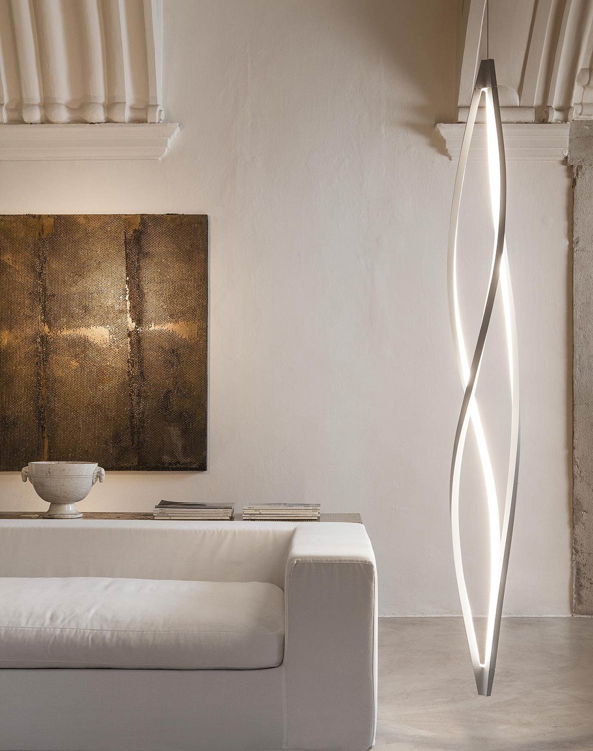 In The Wind Pendant Vertical Ceiling Light