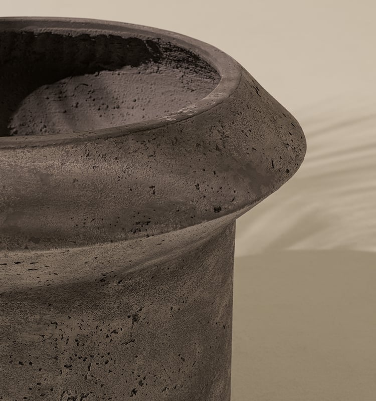 Bulbi Concrete Vase Lilium