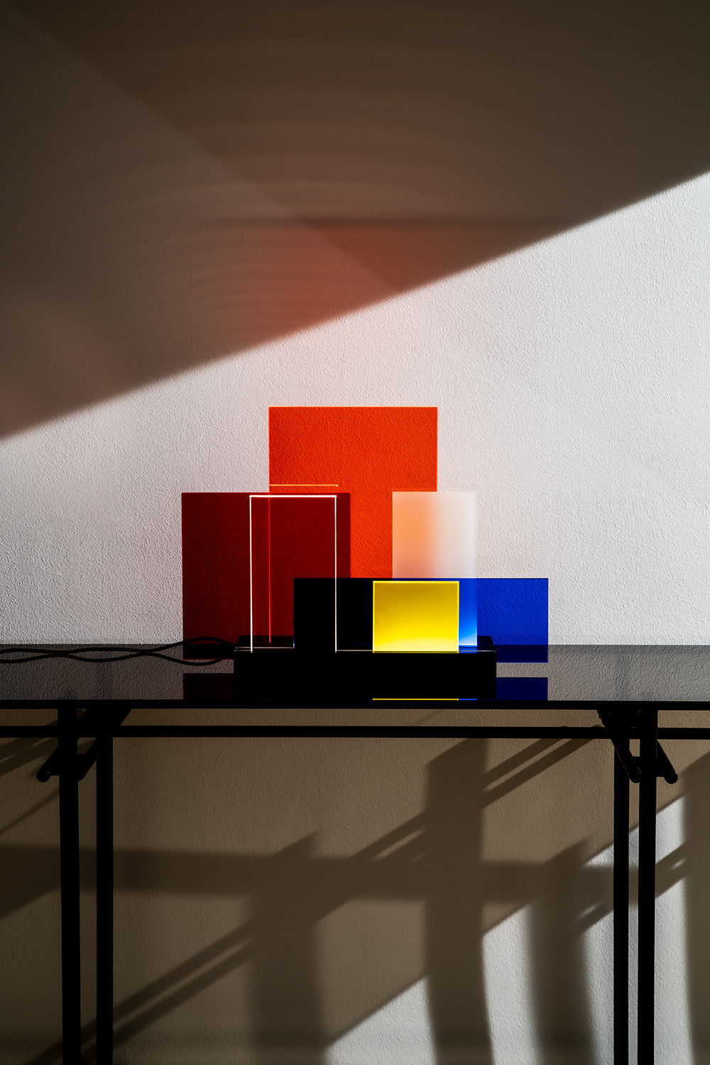 On Lines Table Lamp