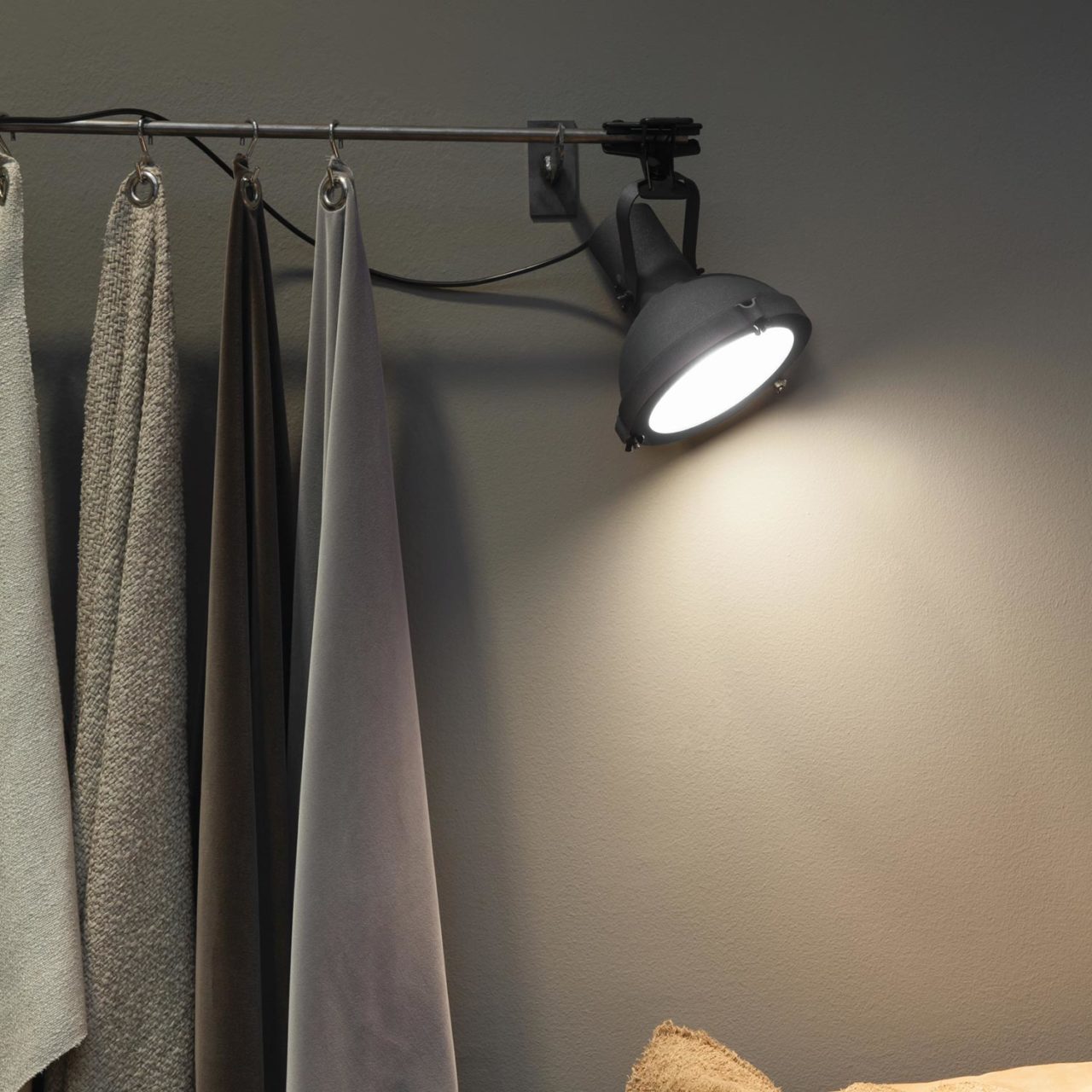 Projecteur 165 Pincer Clip Wall Light