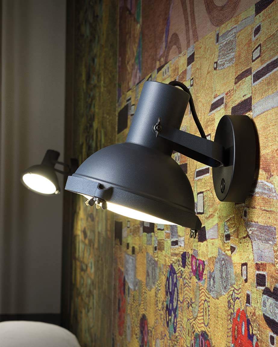Projecteur 165 Ceiling / Wall Light